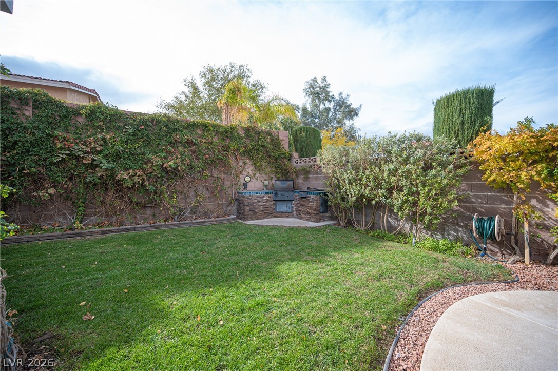 7423 Edgewater Lane Property Photo 45