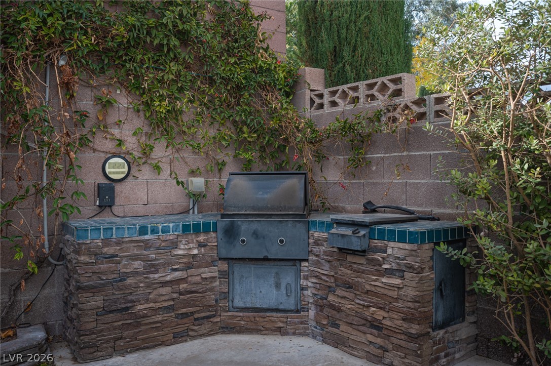 7423 Edgewater Lane Property Photo 46