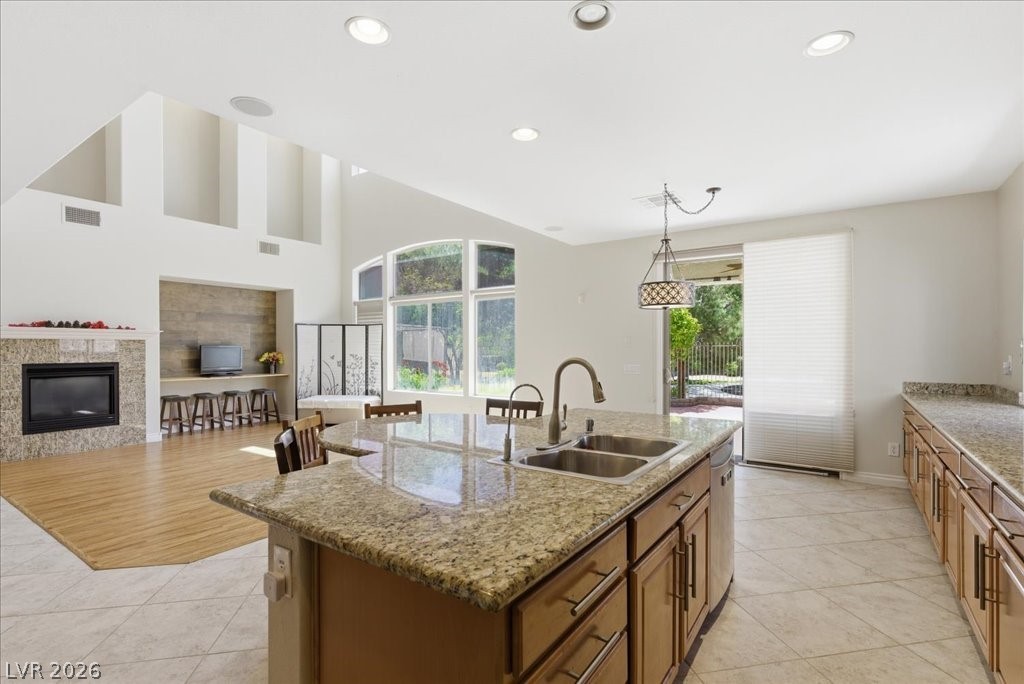 7025 Puetollano Drive Property Photo 13