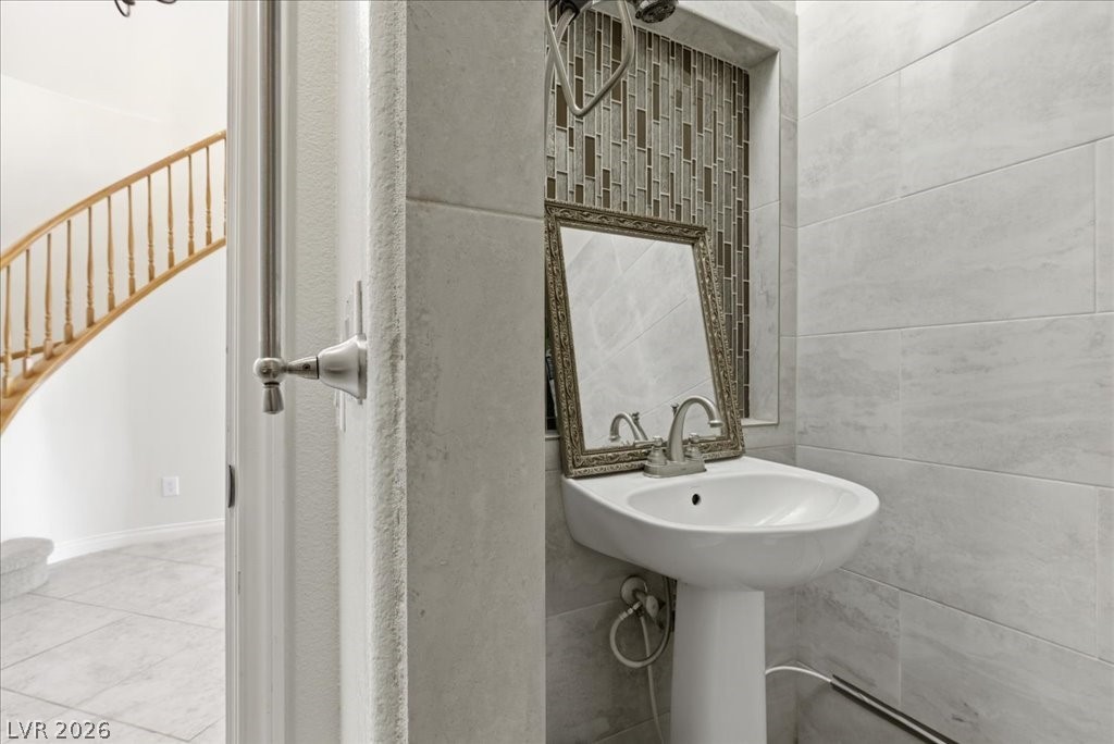 7025 Puetollano Drive Property Photo 20