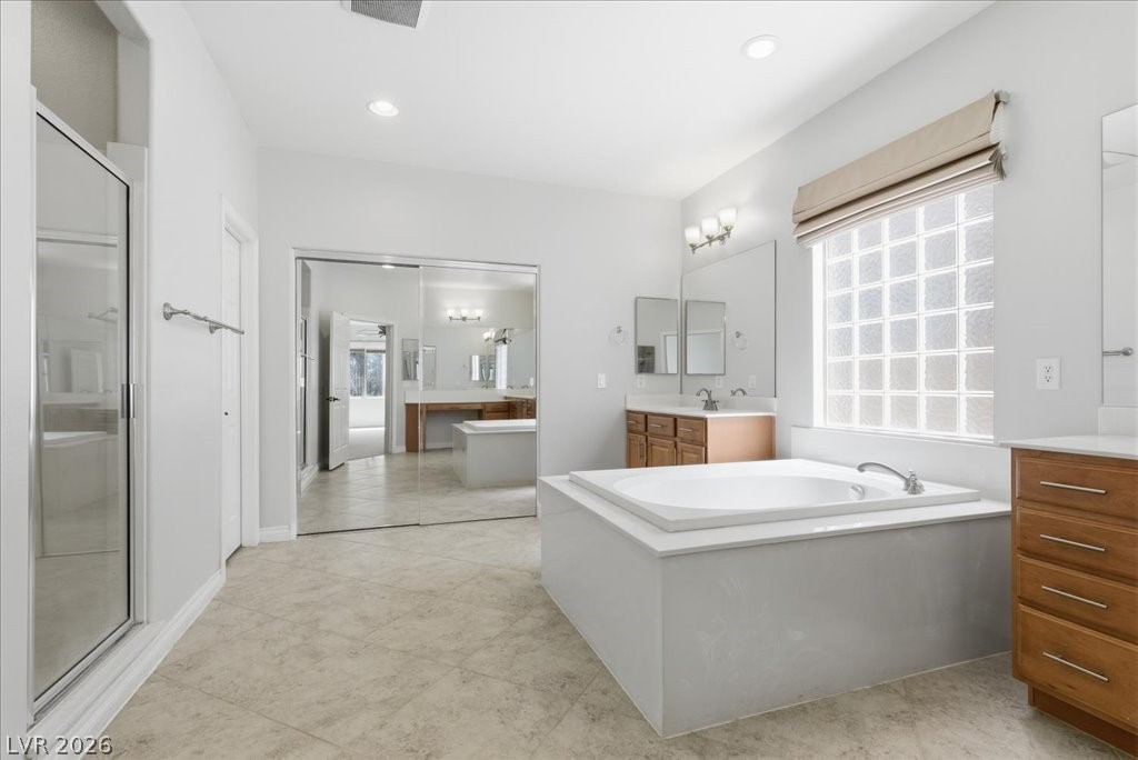 7025 Puetollano Drive Property Photo 23
