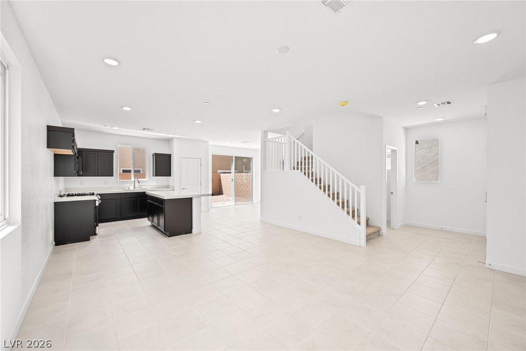 877 Camargo Street Property Photo 4