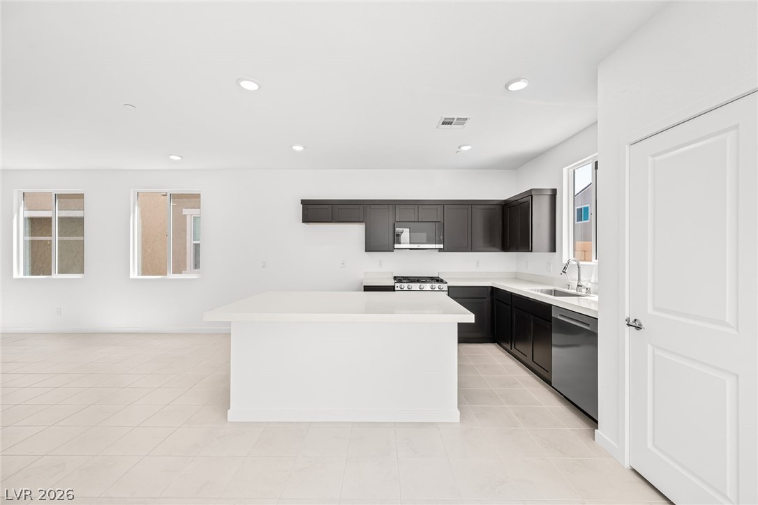 877 Camargo Street Property Photo 7
