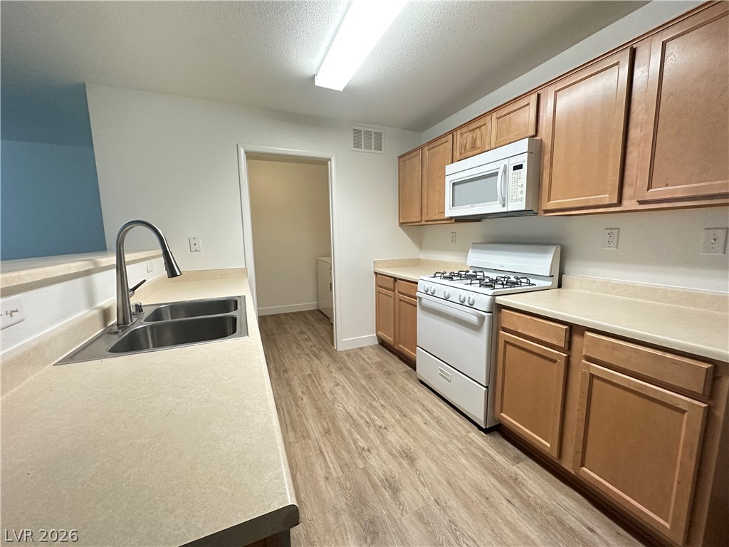 3192 Mist Effect Avenue Property Photo 6