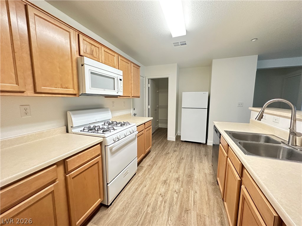 3192 Mist Effect Avenue Property Photo 7