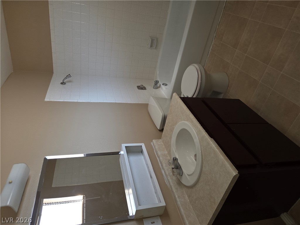 2781160 Property Photo 21
