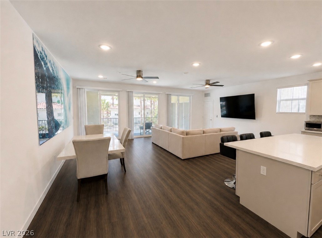 2555 Hampton Road 4205 Property Photo 6