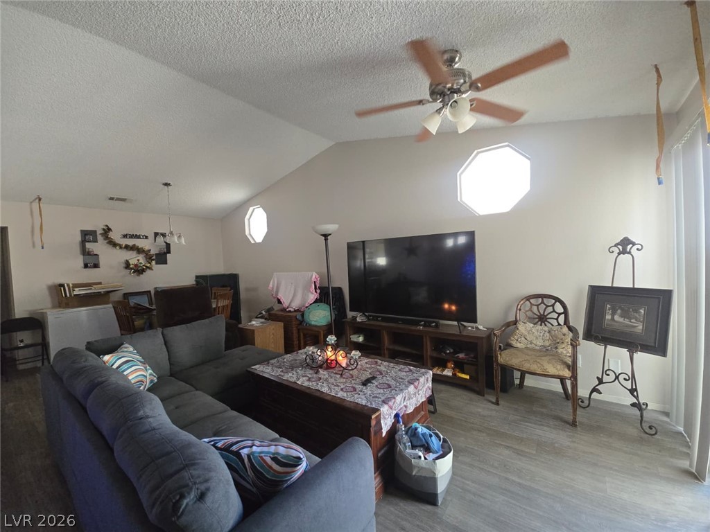 5772 Cinnabar Avenue Property Photo 4