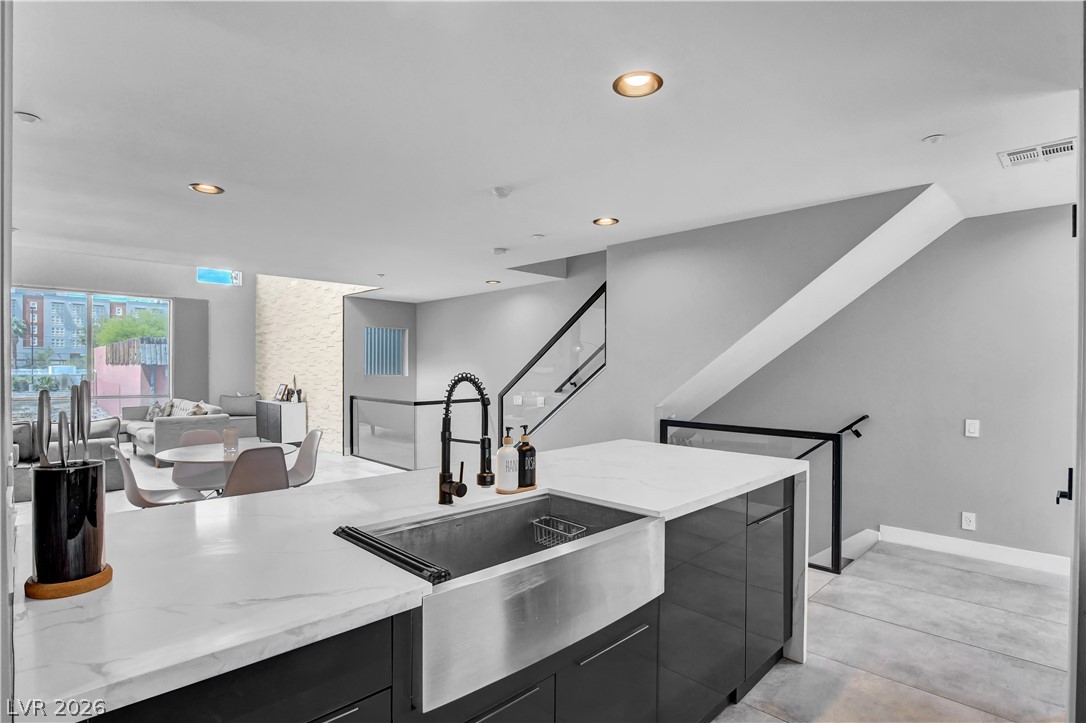 121 South 11th Street Property Photo 16