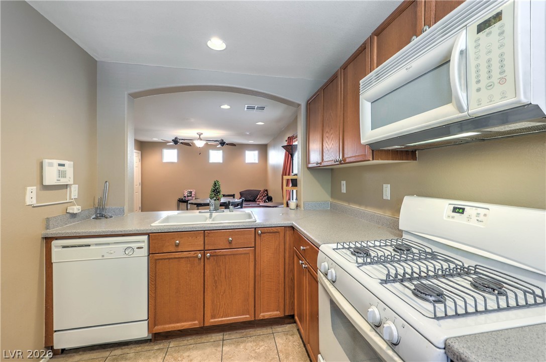 9068 Alluring Avenue Property Photo 8