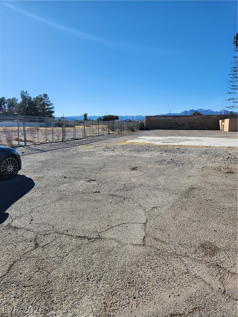 1859 North Decatur Boulevard Property Photo 3