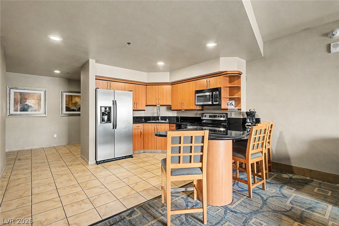 211 East Flamingo Road 1504 Property Photo 4