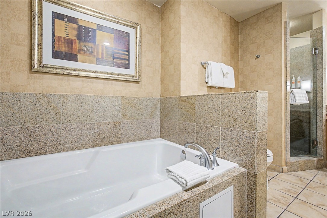 211 East Flamingo Road 1504 Property Photo 24