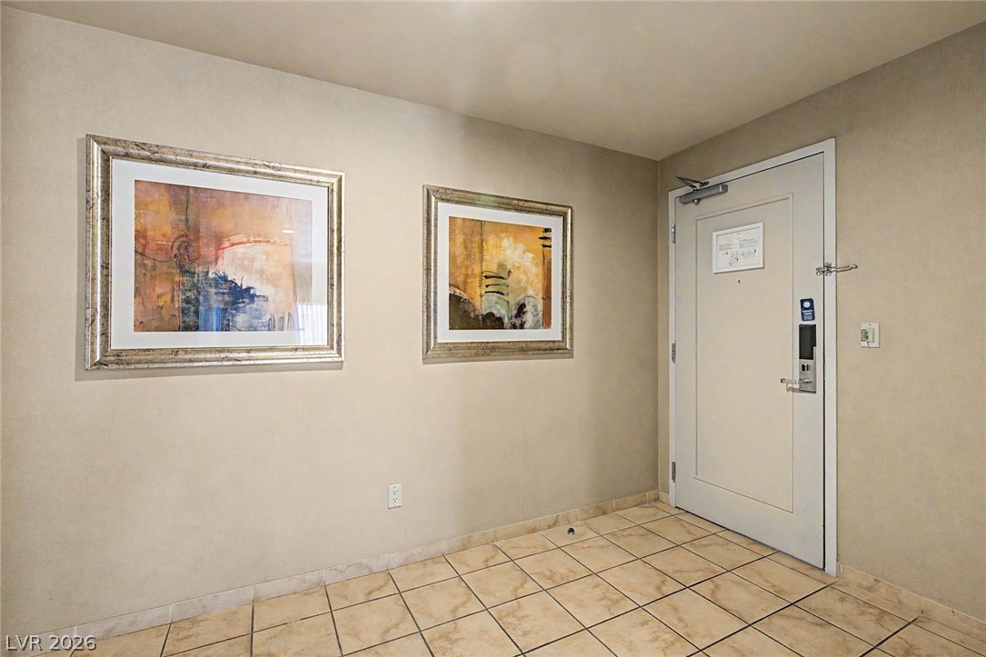 211 East Flamingo Road 1504 Property Photo 27