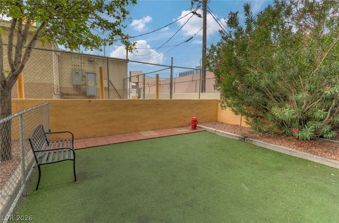 211 East Flamingo Road 1504 Property Photo 36