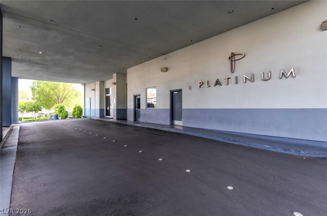 211 East Flamingo Road 1504 Property Photo 42