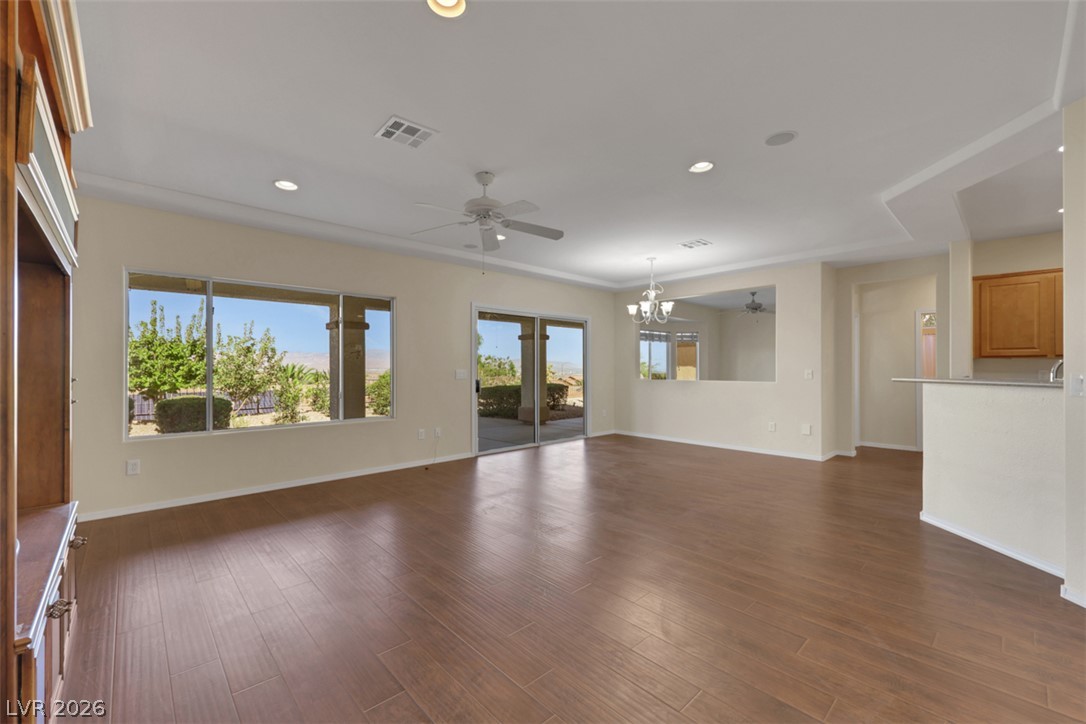 2093 Mountain City Street Property Photo 14