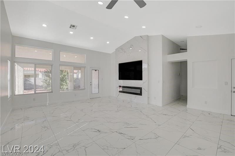544 Terrace Point Drive Property Photo 11