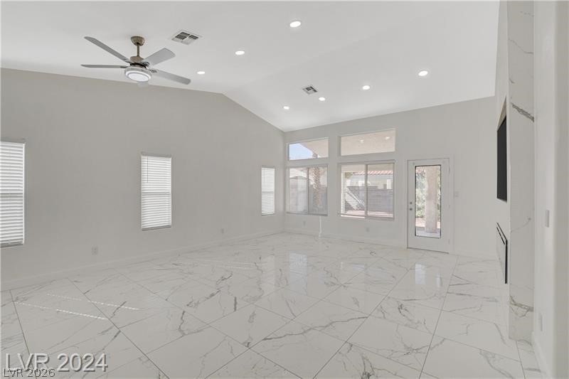544 Terrace Point Drive Property Photo 12