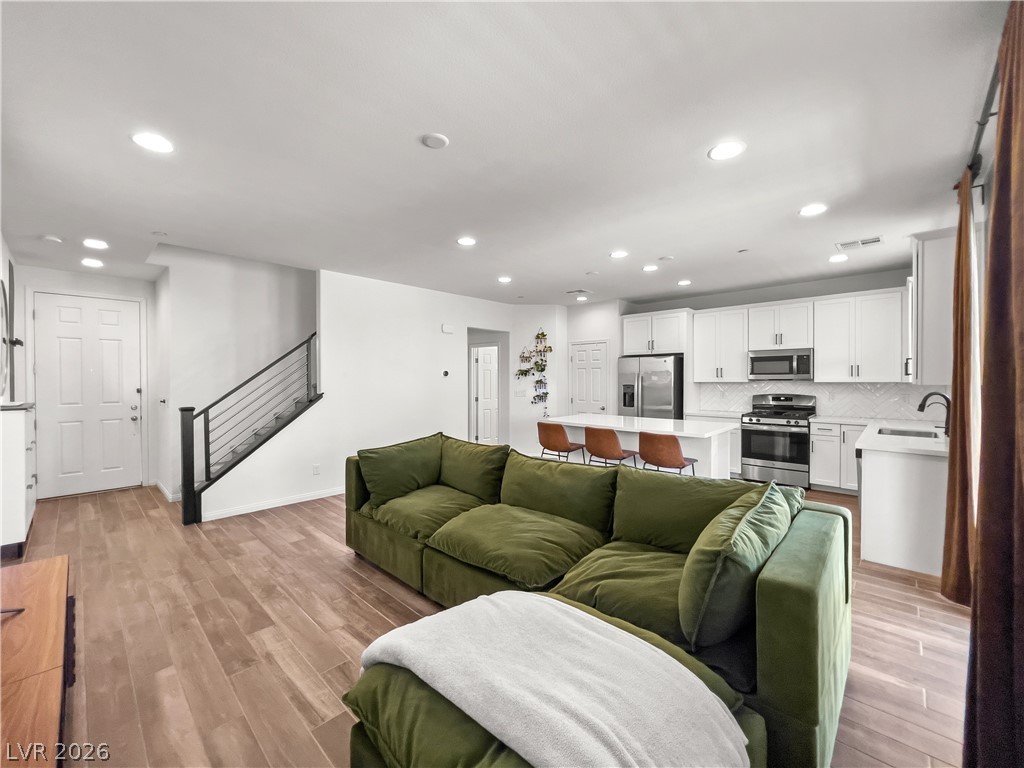 118 Destiny Orchard Court Property Photo 5