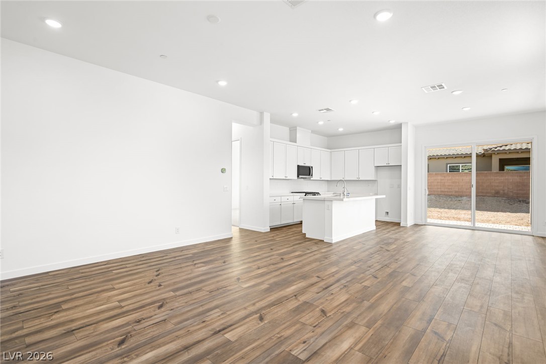 127 Barkset Way Property Photo 3