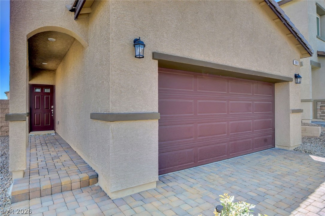 10927 Cambridge Lakes Avenue Property Photo 4