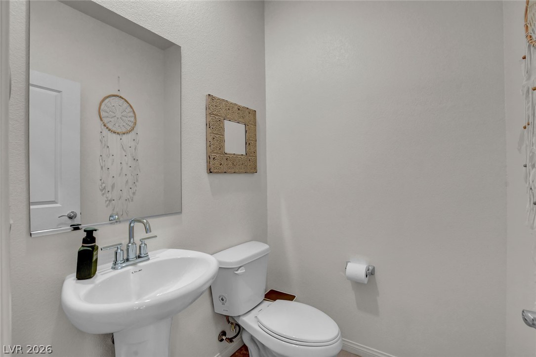 10927 Cambridge Lakes Avenue Property Photo 17