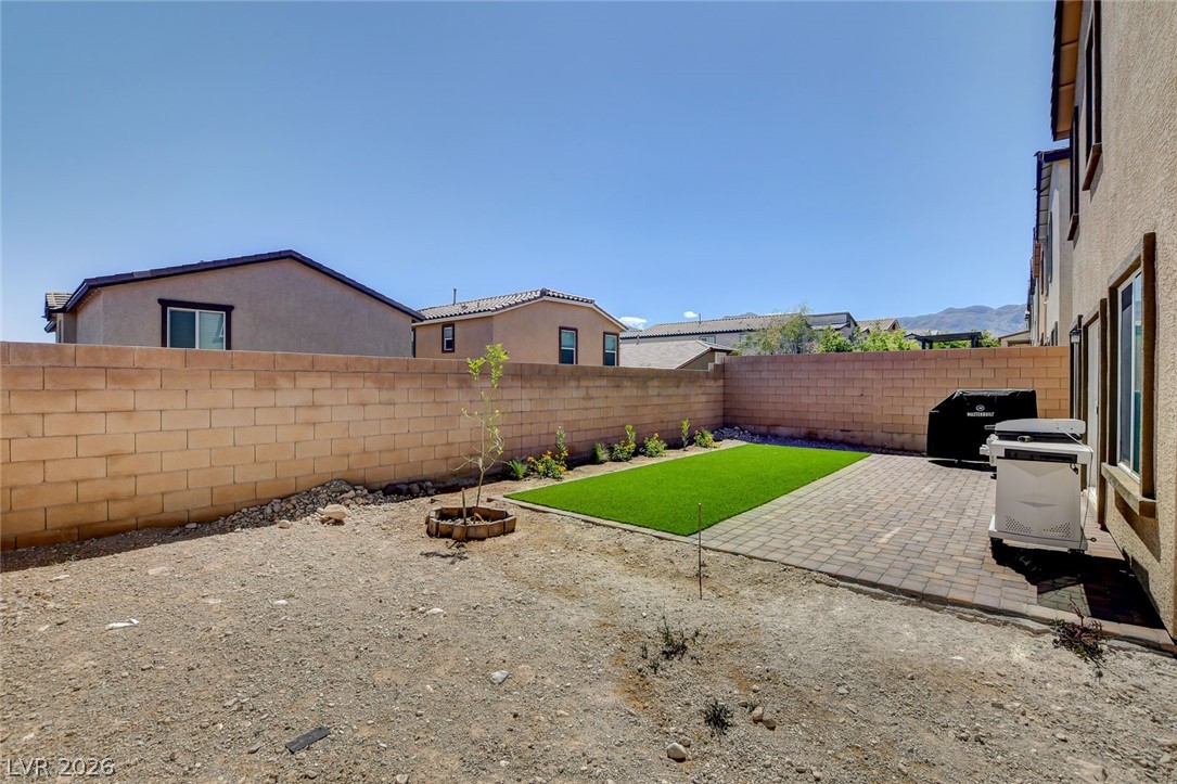 10927 Cambridge Lakes Avenue Property Photo 42
