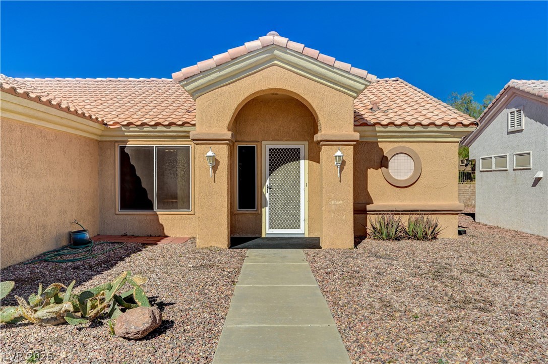 2621 Lotus Hill Drive Property Photo 4