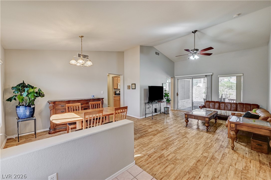 2621 Lotus Hill Drive Property Photo 5