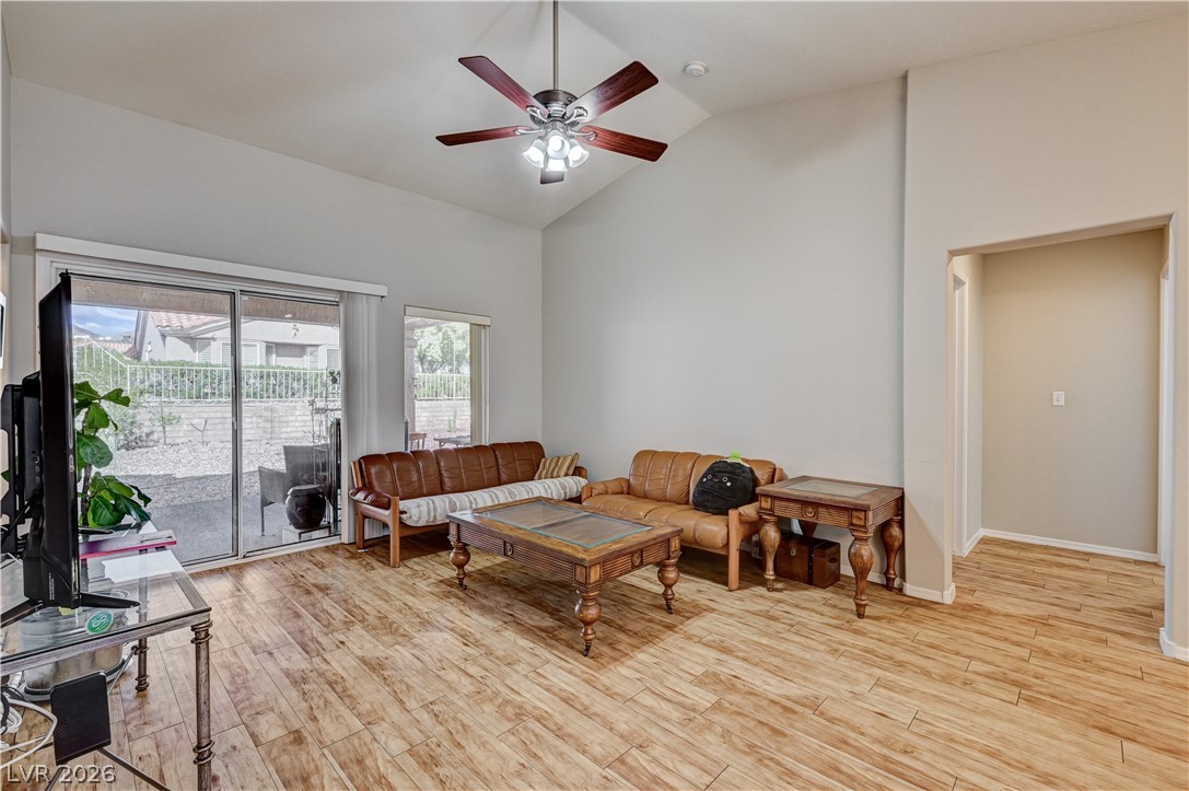 2621 Lotus Hill Drive Property Photo 6