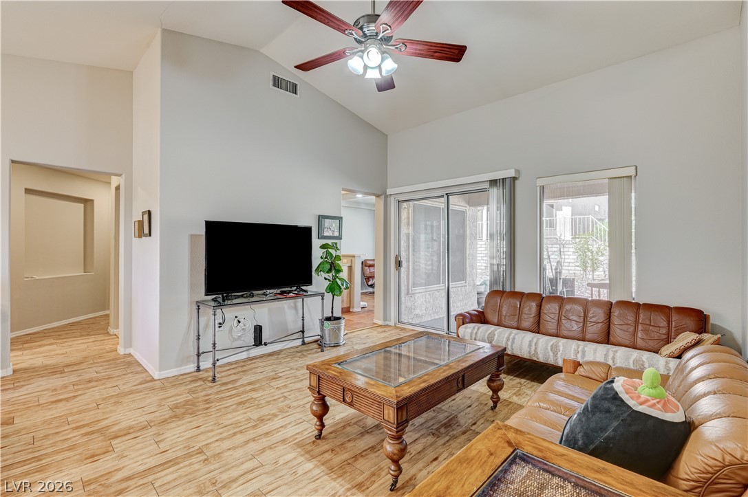 2621 Lotus Hill Drive Property Photo 7