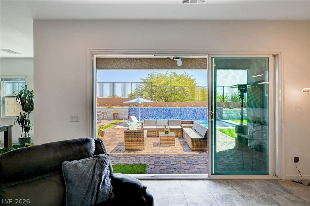 33 Reverie Heights Avenue Property Photo 6