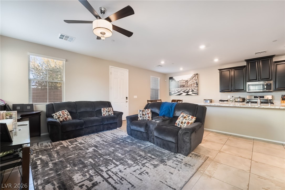 8680 Giant Causeway Avenue Property Photo 7