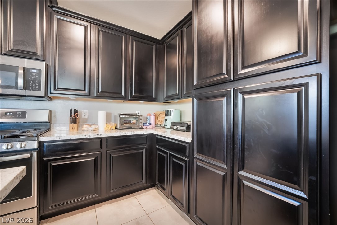 8680 Giant Causeway Avenue Property Photo 13