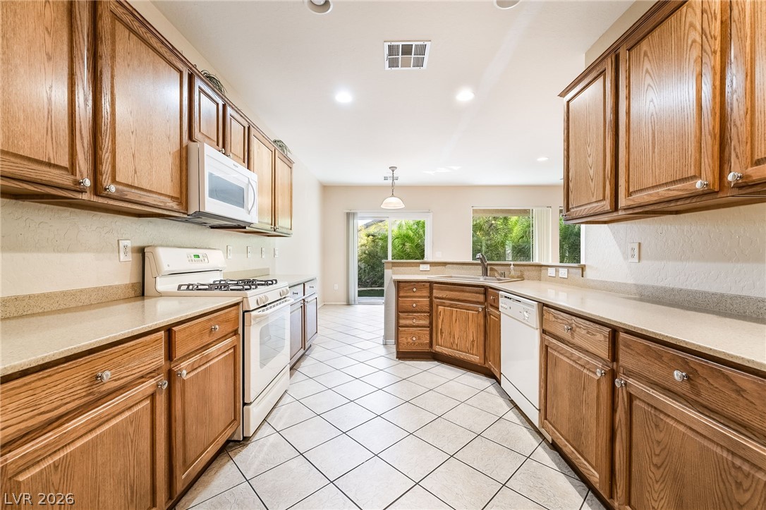 2570 Cosmic Dust Street Property Photo 14