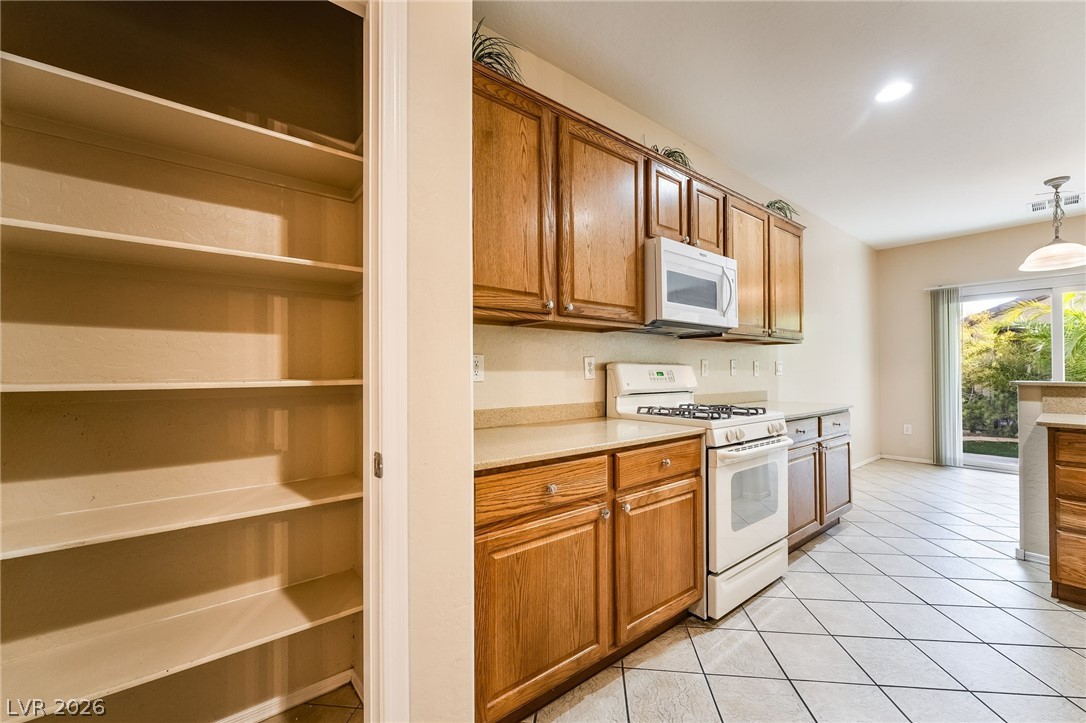 2570 Cosmic Dust Street Property Photo 16