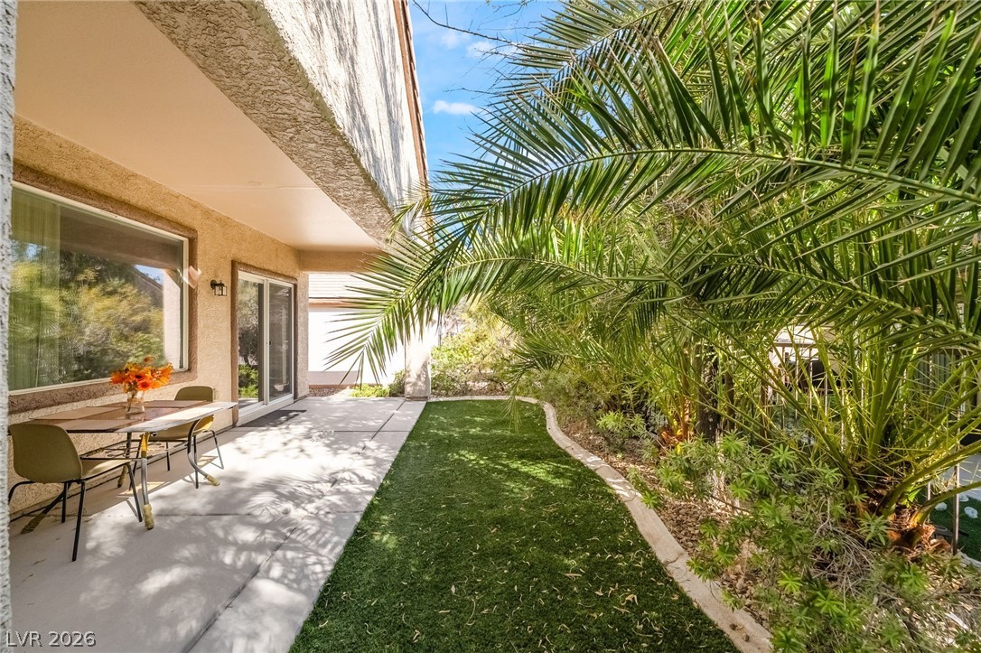 2570 Cosmic Dust Street Property Photo 32