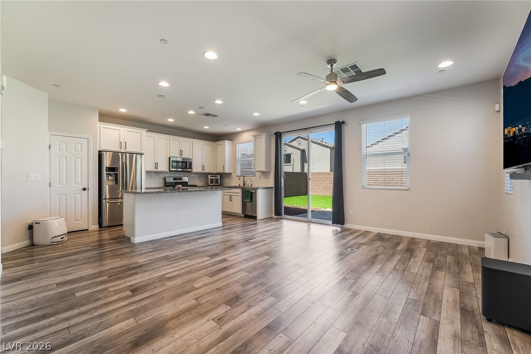 360 Misterioso Street Property Photo 15