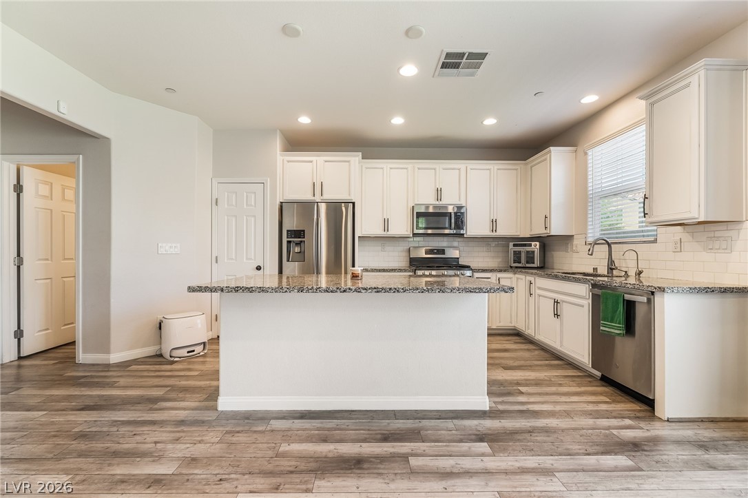 360 Misterioso Street Property Photo 18