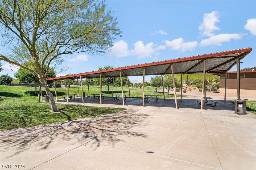 360 Misterioso Street Property Photo 44