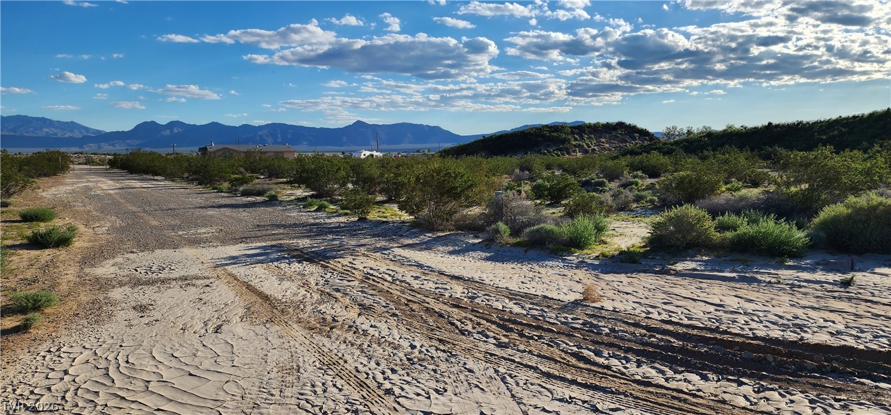 Quartz Property Photo 2