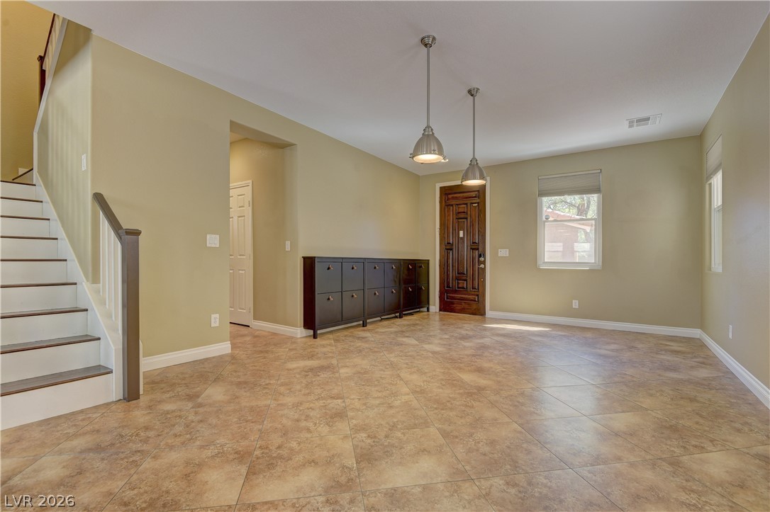 561 Ivy Spring Street Property Photo 6