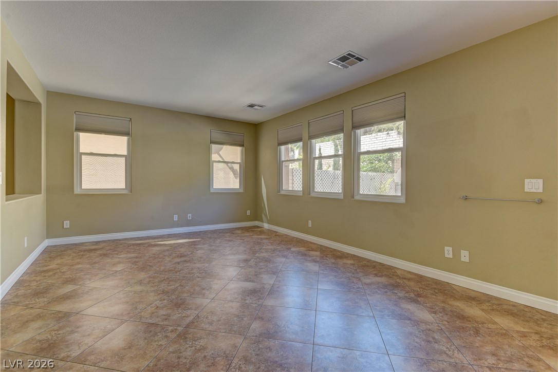 561 Ivy Spring Street Property Photo 9