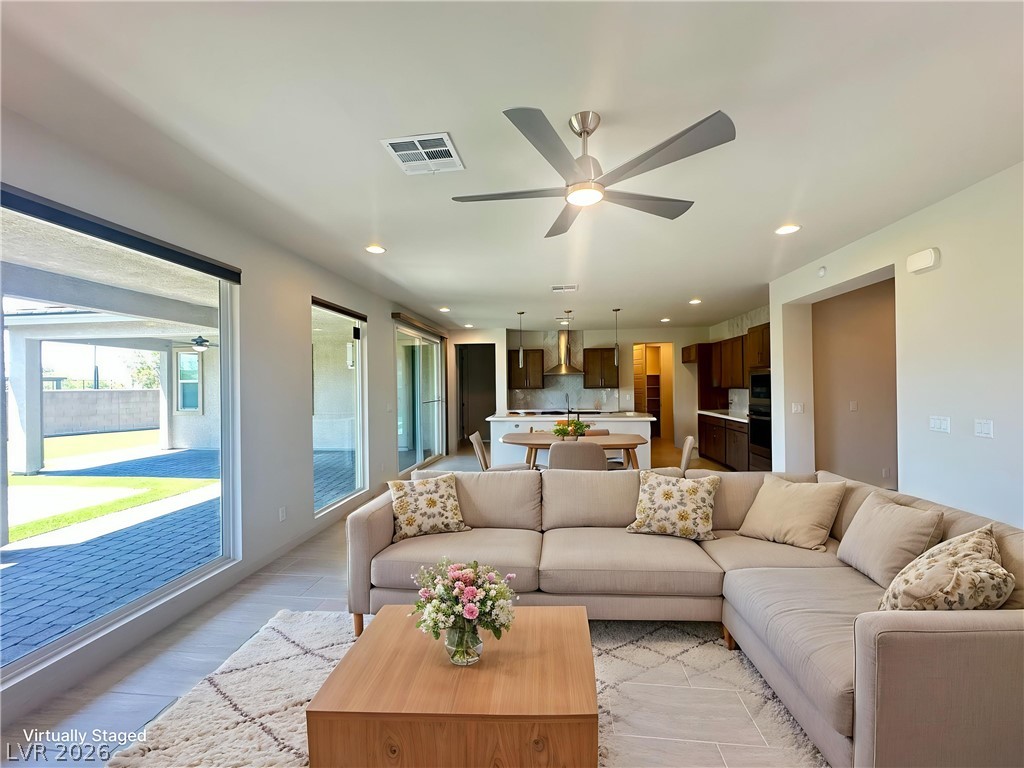 4905 East Cactus Canyon Drive Property Photo 2