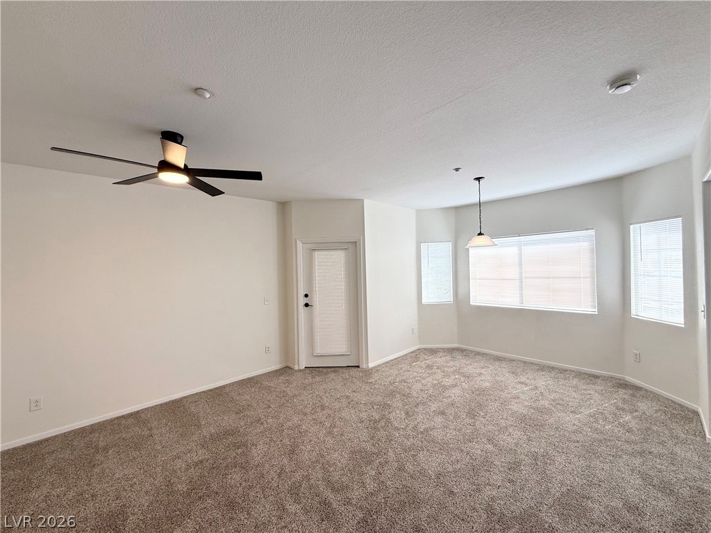 833 Aspen Peak Loop 922 Property Photo 12