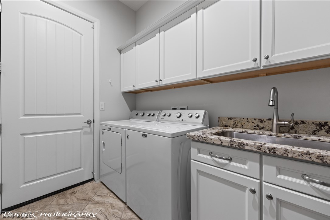 402 Links Drive Property Photo 65
