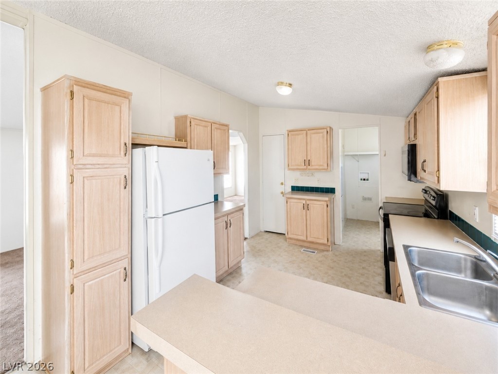 973 Bel Air Road Property Photo 11