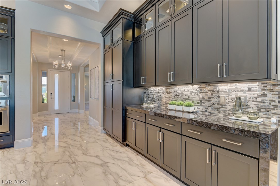 12439 Sky Bluff Court Property Photo 8
