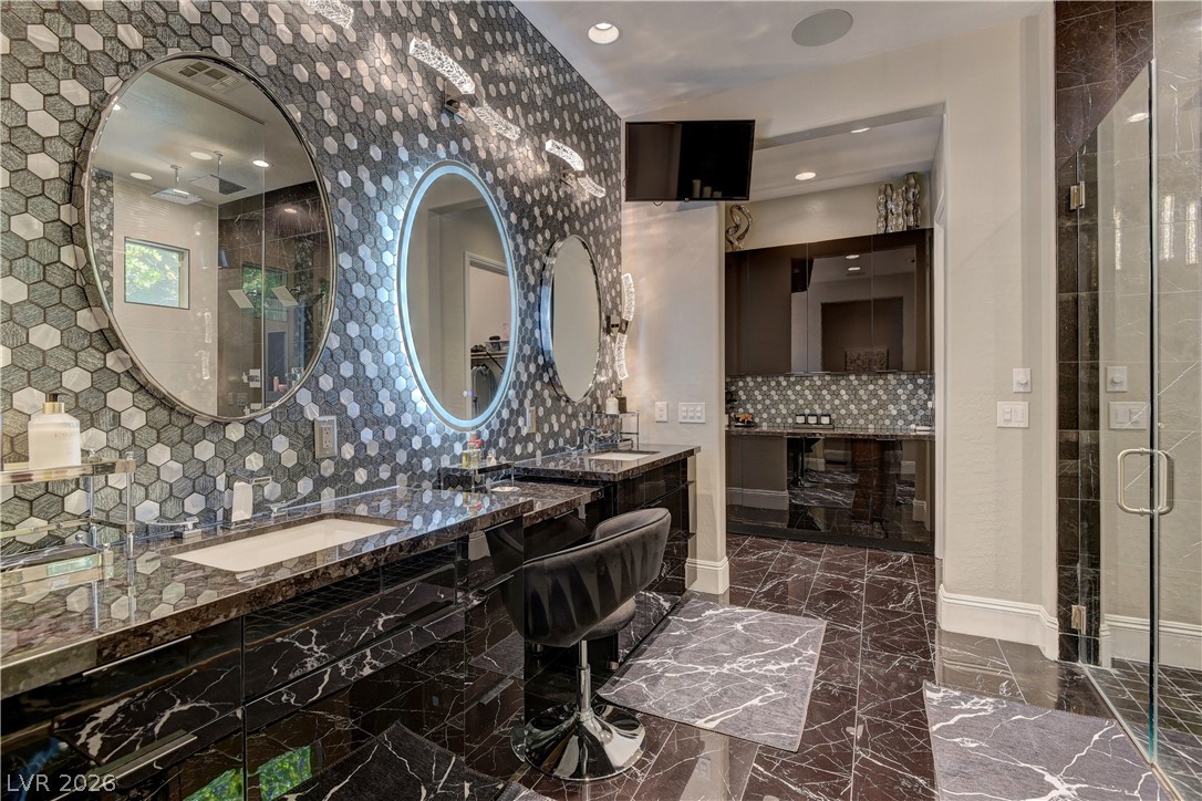 12439 Sky Bluff Court Property Photo 29